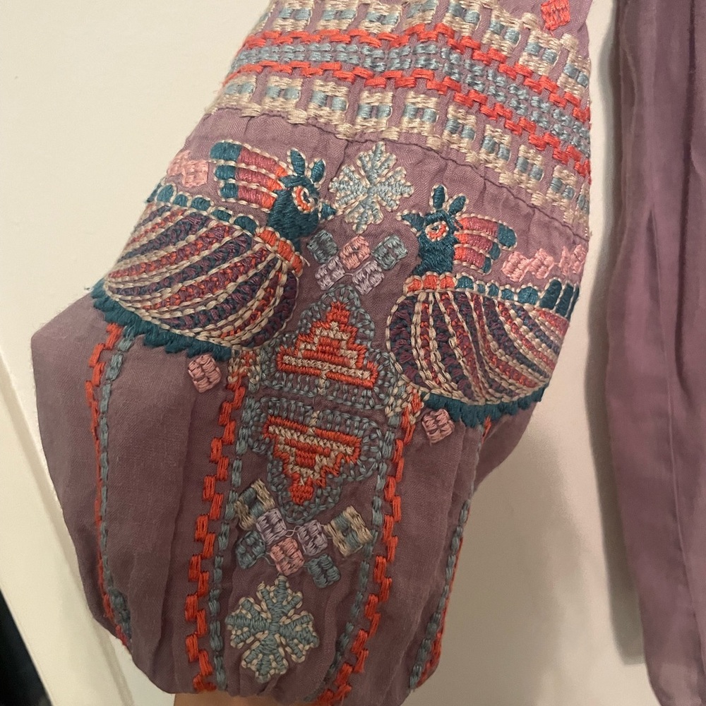 Johnny Was small purple Bohemian Embroidered Women's Top - Picture 5 of 5